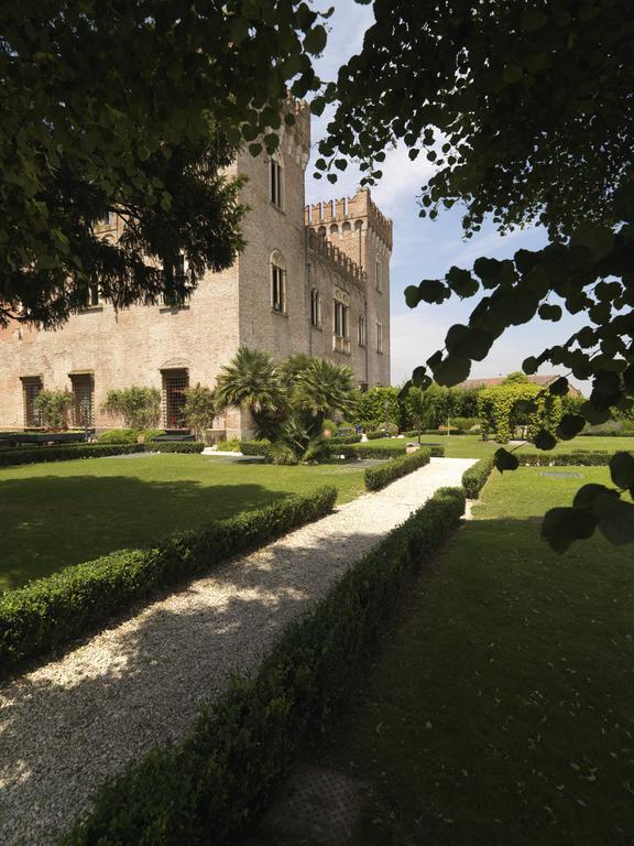 Relais Castello Bevilacqua Esterno foto